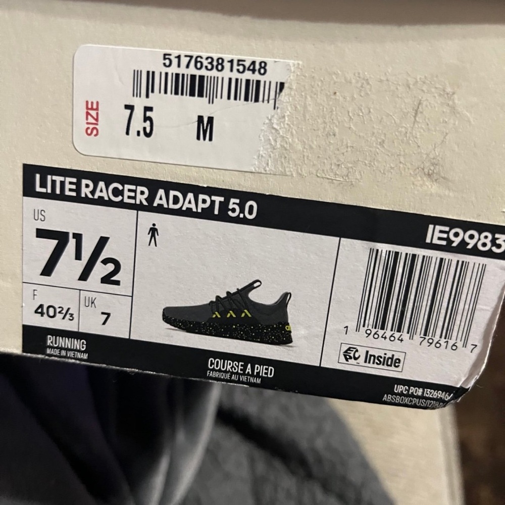 Brand new adidas shoes 7.5 MENS